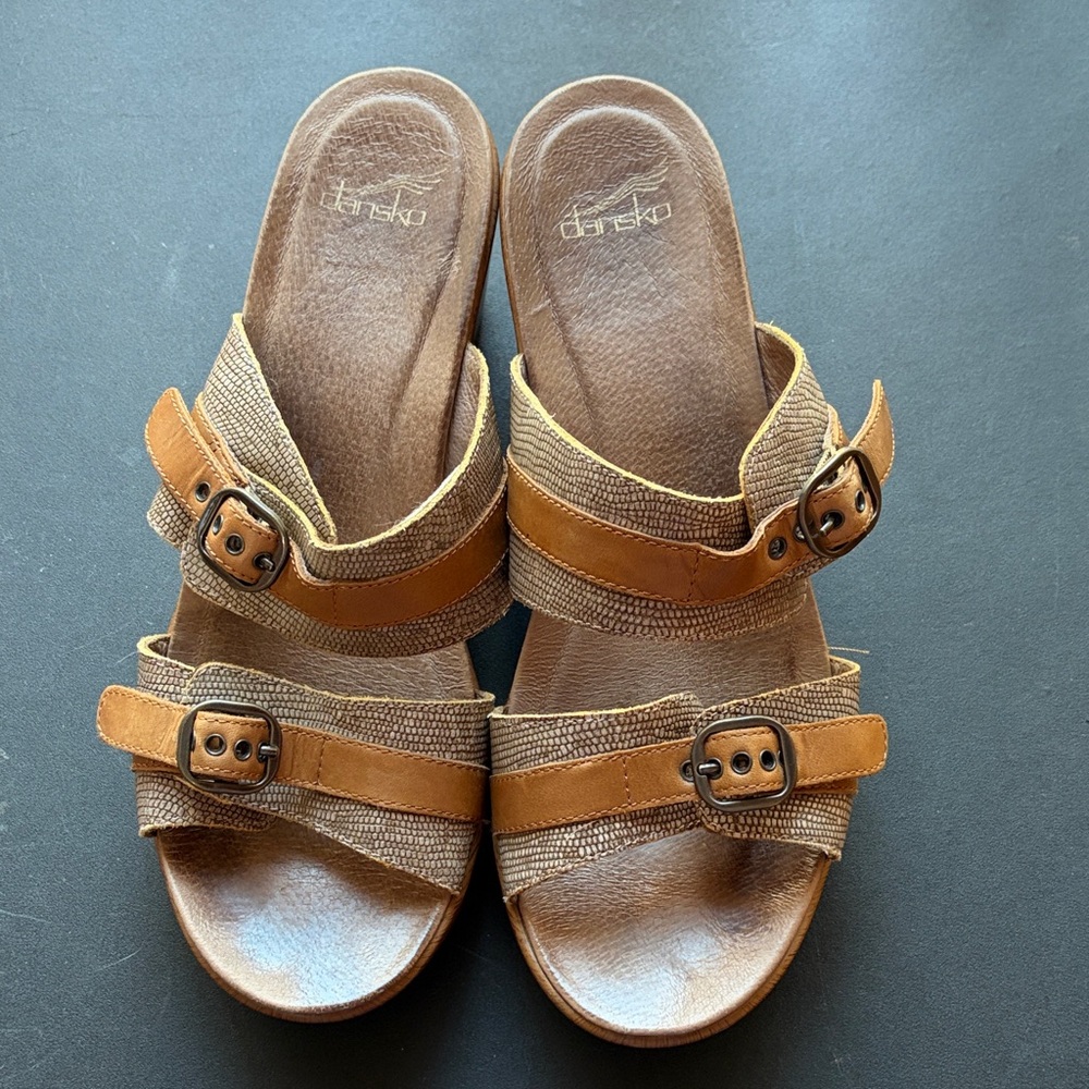 DANSKO Jessie Women Sand Lizard Print Two Strap Sandal Size 42 (EU)
